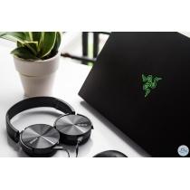 Razer Blade 15 | i7 10875H | RTX 2070S | 300Hz | Advanced Razer Blade 15 | i7 10875H | RTX 2070S | 300Hz | Advanced